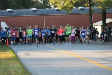 images.raceentry.com/infopages/2018-apple-festival-5k-infopages-52998.webp