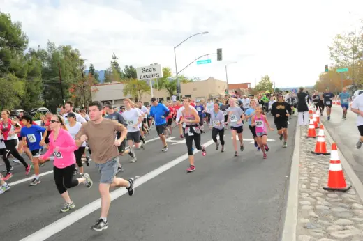 images.raceentry.com/infopages/cclcf-thanksgiving-day-run-and-food-drive-infopages-56521.webp