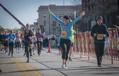 images.raceentry.com/infopages/imt-des-moines-marathon-half-marathon-and-5k-infopages-11242.webp