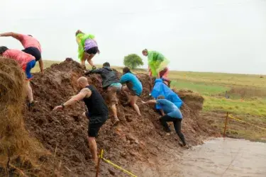 images.raceentry.com/infopages/like-a-boss-mud-run-infopages-6533.webp
