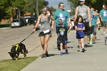 images.raceentry.com/infopages/paws-and-sneakers-5k-infopages-16652.webp