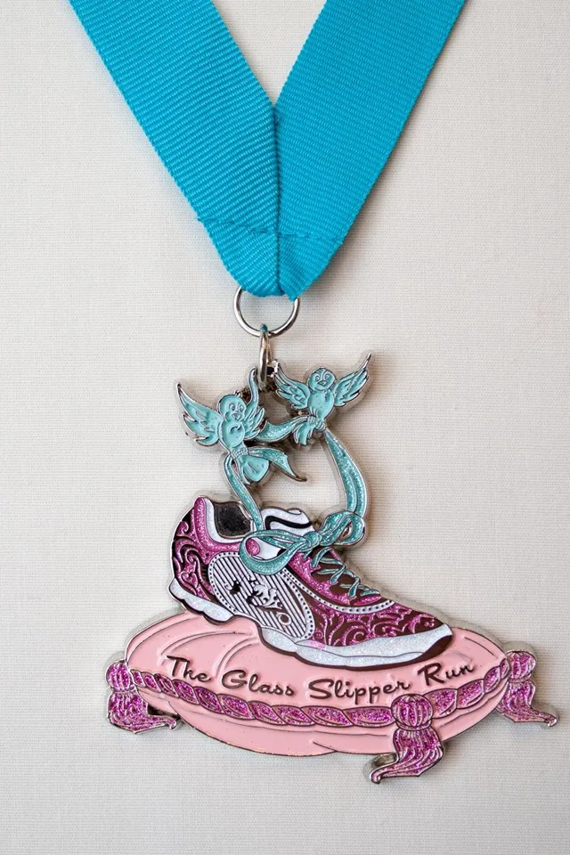 images.raceentry.com/infopages/the-glass-slipper-virtual-race-infopages-1478.webp