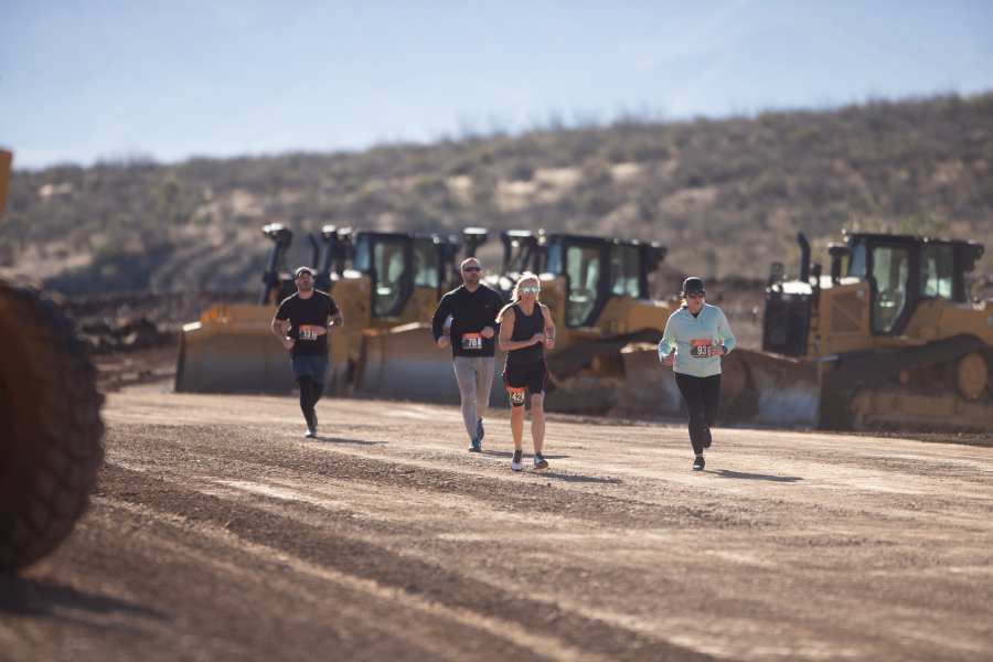 images.raceentry.com/infopages1/cat-dirt-dash-5k-trail-run-and-1-mile-fun-run-infopages1-55209.png