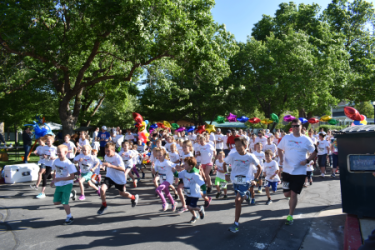 images.raceentry.com/infopages1/farmington-community-5k-color-runwalk-infopages1-52312.png