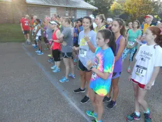 images.raceentry.com/infopages1/pbc-d-vine-5k-infopages1-6235.webp