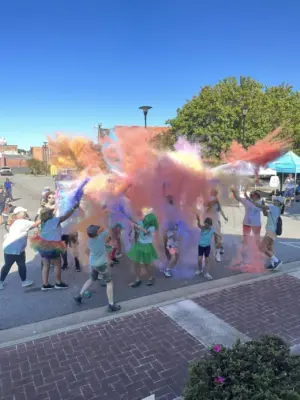 images.raceentry.com/infopages1/the-color-bomb-business-fun-run-infopages1-59472.webp