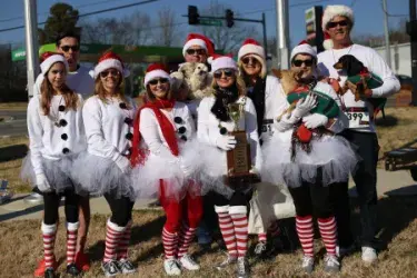 images.raceentry.com/infopages2/tate-ornamental-running-of-the-elves-infopages2-53354.webp