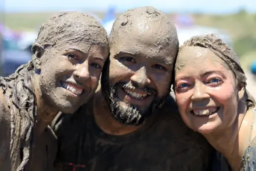 images.raceentry.com/infopages3/bigdogbrag-the-colorado-mud-run-infopages3-54675.webp