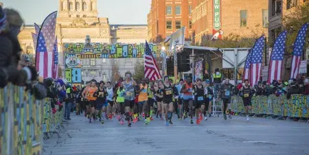 images.raceentry.com/infopages3/imt-des-moines-marathon-half-marathon-and-5k-infopages3-11242.webp