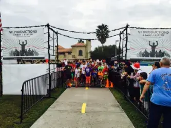 images.raceentry.com/infopages3/jingle-all-the-way-5k-and-10k-infopages3-5325.webp