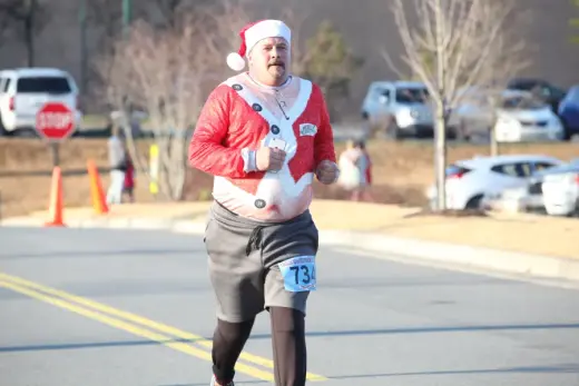 images.raceentry.com/infopages3/ugly-sweater-race-infopages3-57362.webp
