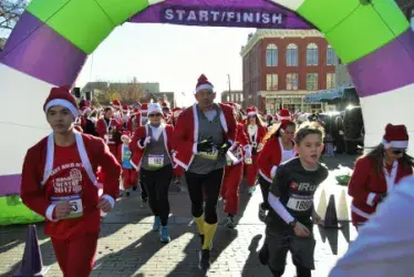 images.raceentry.com/infopages3/ymca-santa-run-infopages3-3691.webp