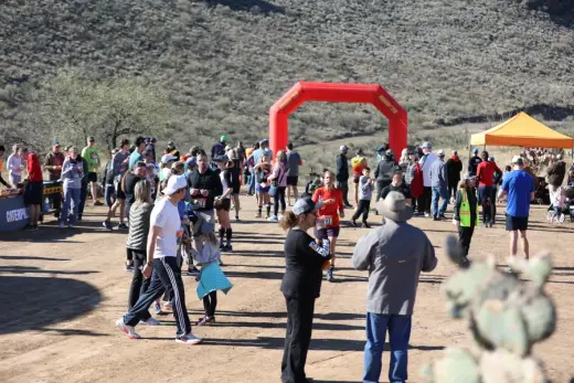 images.raceentry.com/infopages5/cat-dirt-dash-5k-trail-run-and-1-mile-fun-run-infopages5-55209.webp